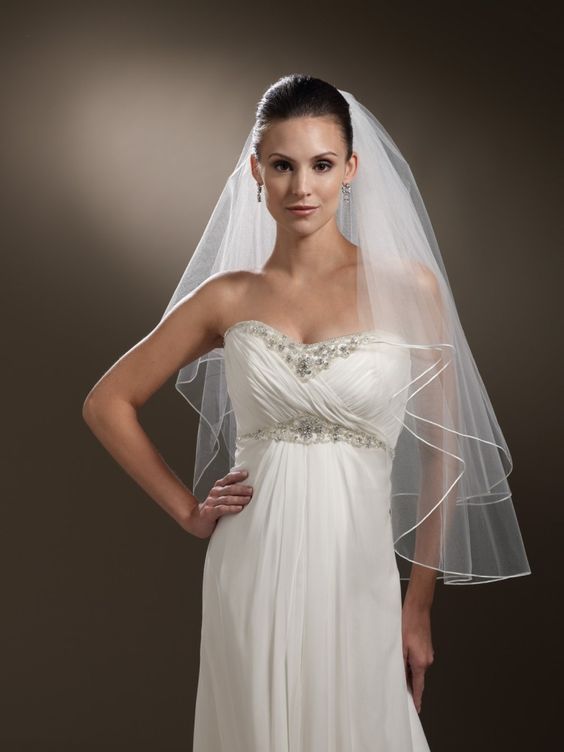 9444- Cheron's Bridal, Veil