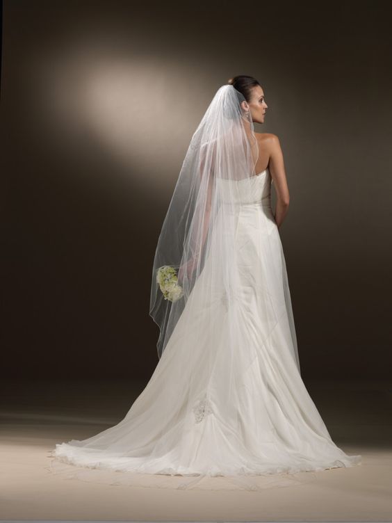 9451 - Cheron's Bridal, Veil
