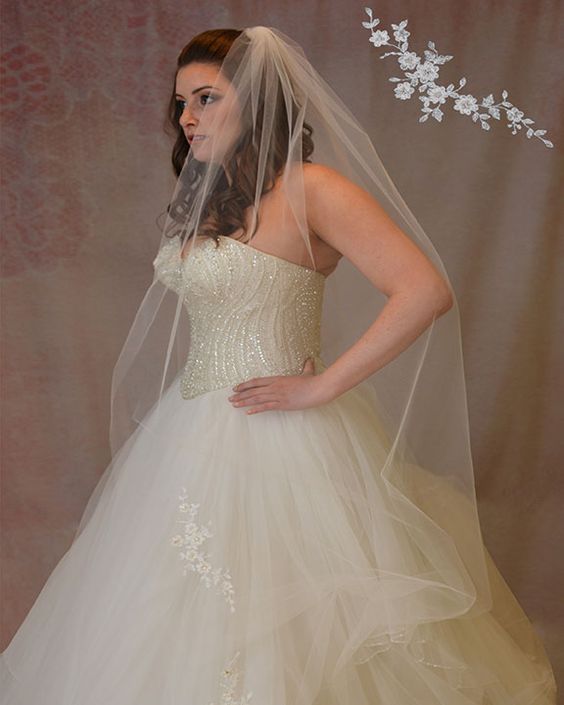 4707 - Cheron's Bridal, Veil
