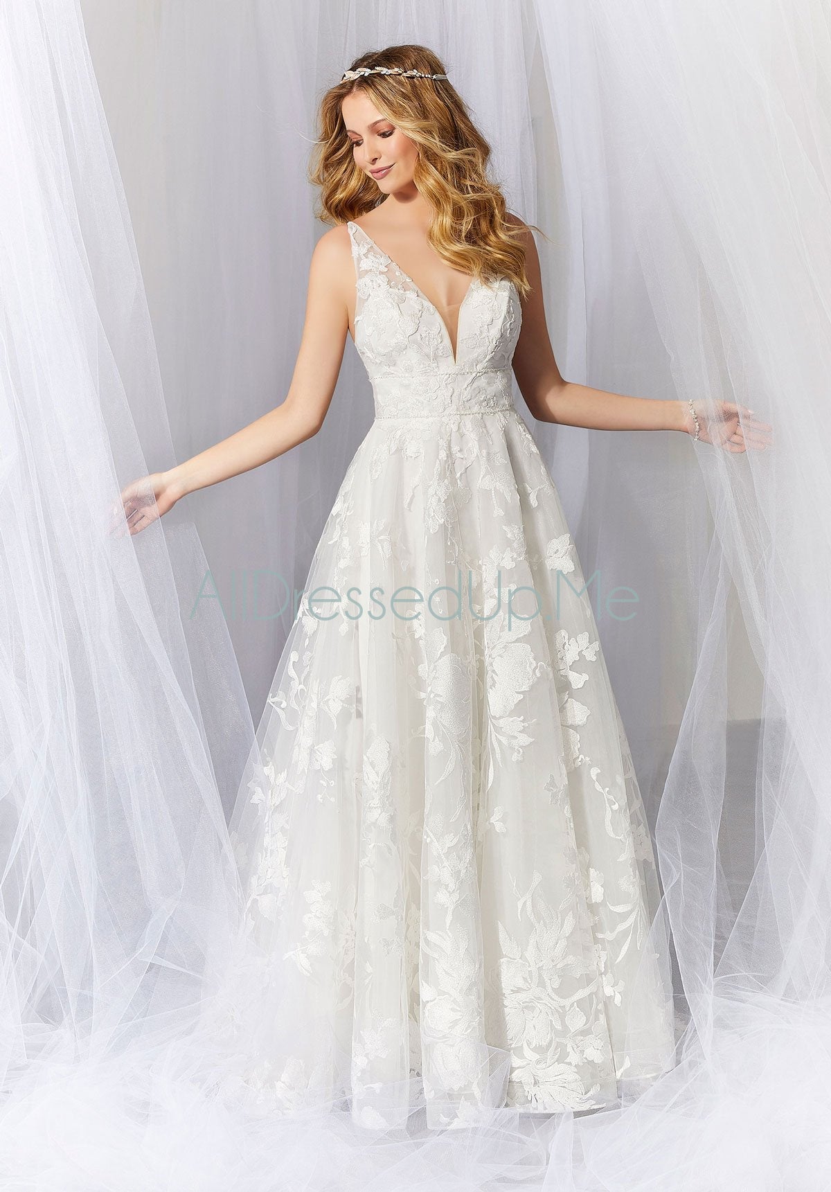 Last Dress In Store; Size: 16, Color: Ivory | Voyage - Alaina - 6932